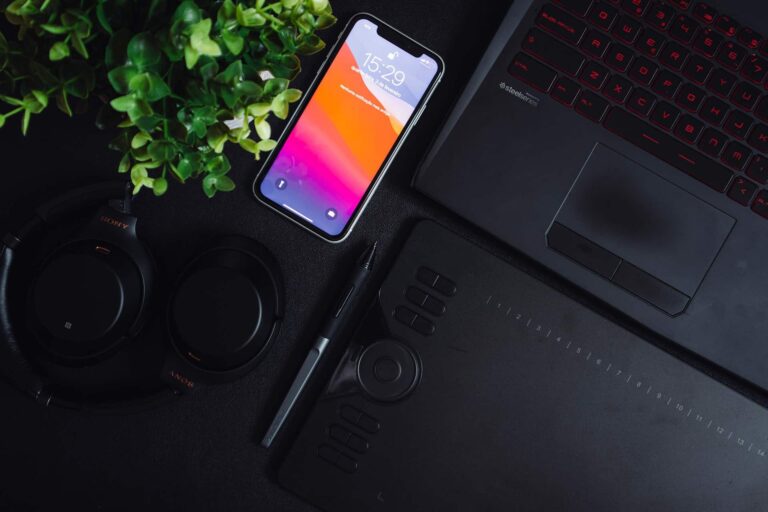 AI in Customer Service: Enhancing Support with Automation and Chatbots